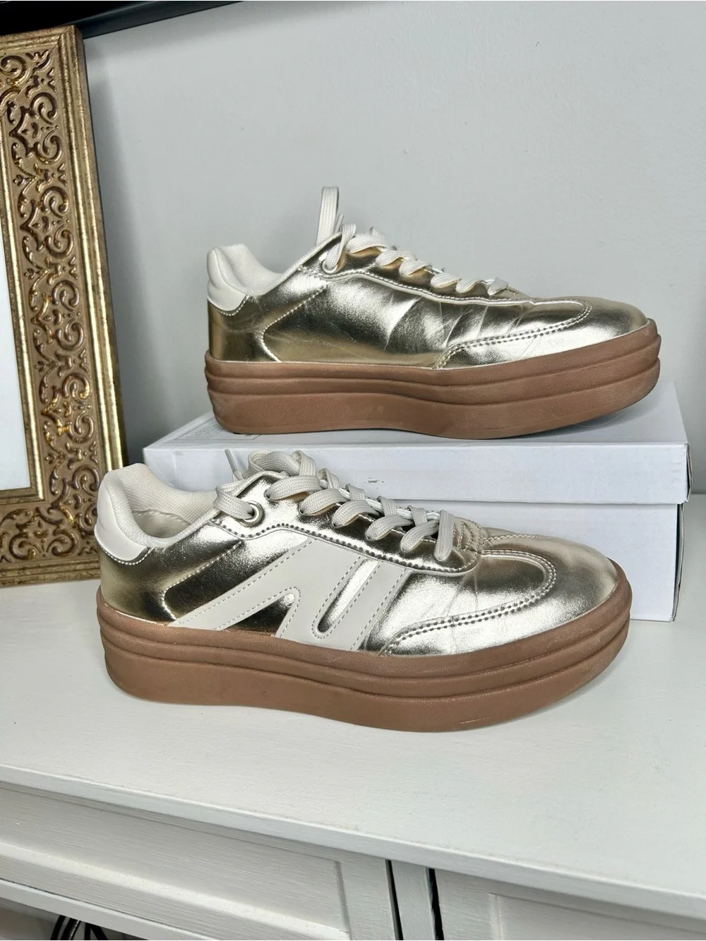 Le Shudah Gold Metallic Platform Retro Sneakers